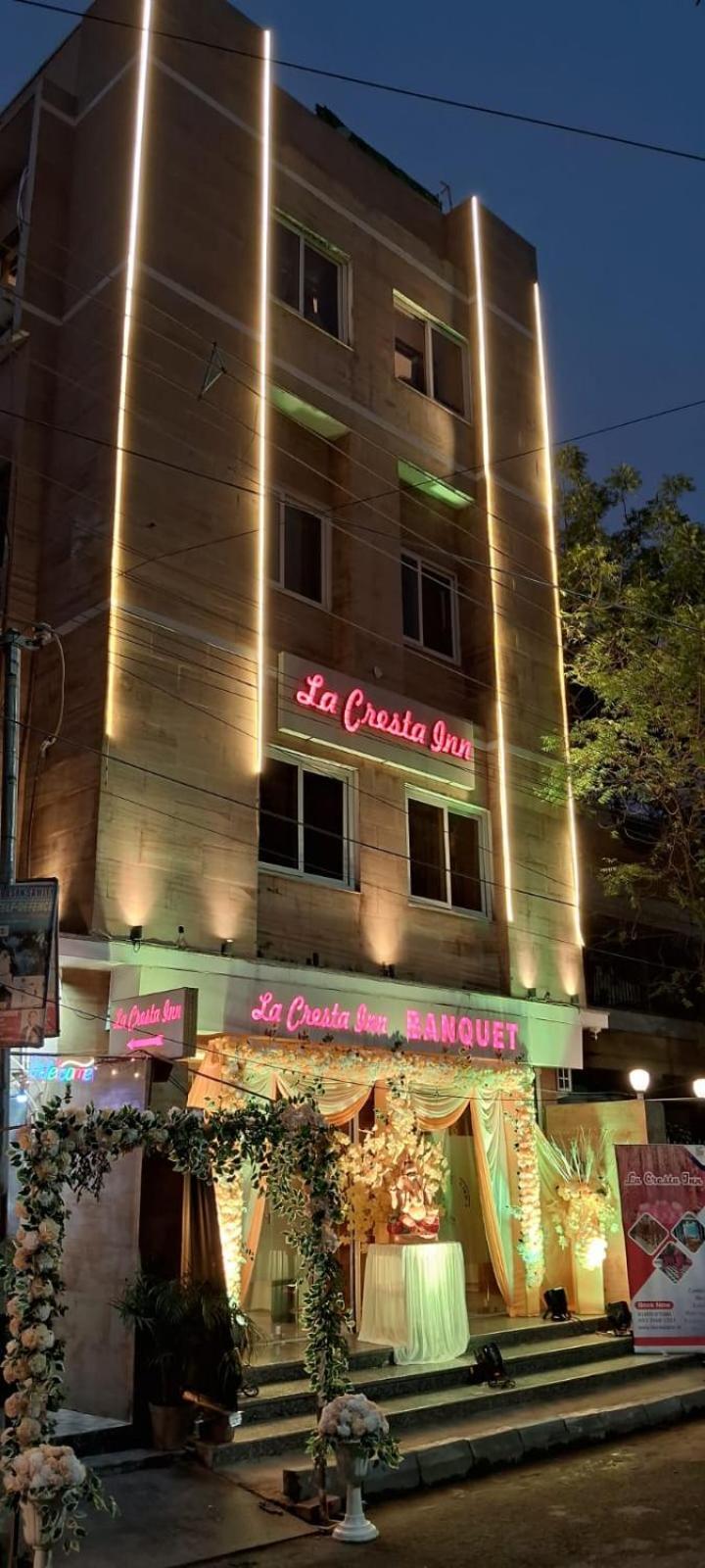 La Cresta Inn Kolkata Exterior photo