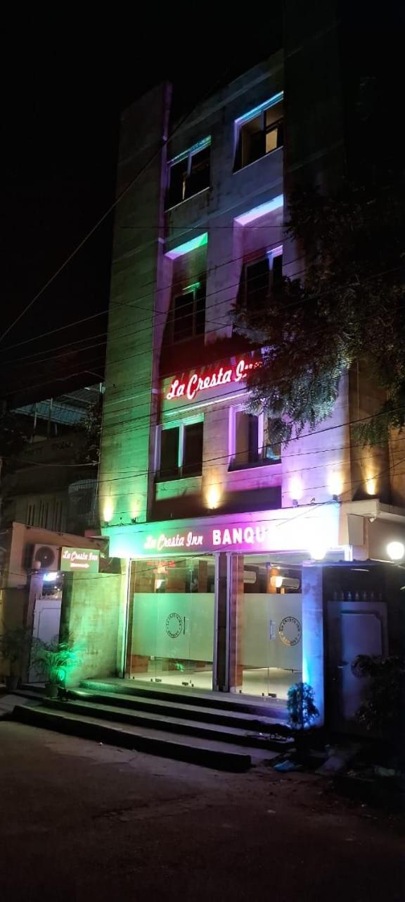 La Cresta Inn Kolkata Exterior photo